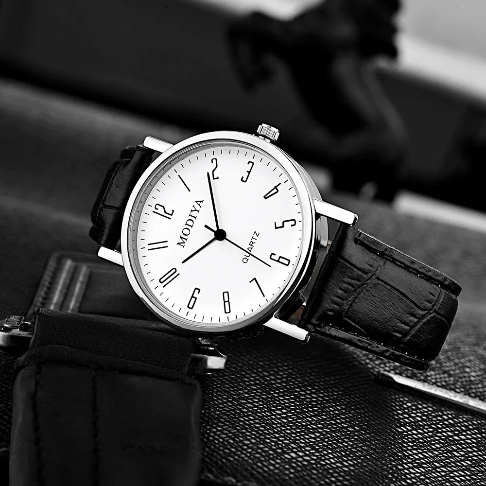 Casual Round Dial Watch Leather Strap Quartz Wristwatches