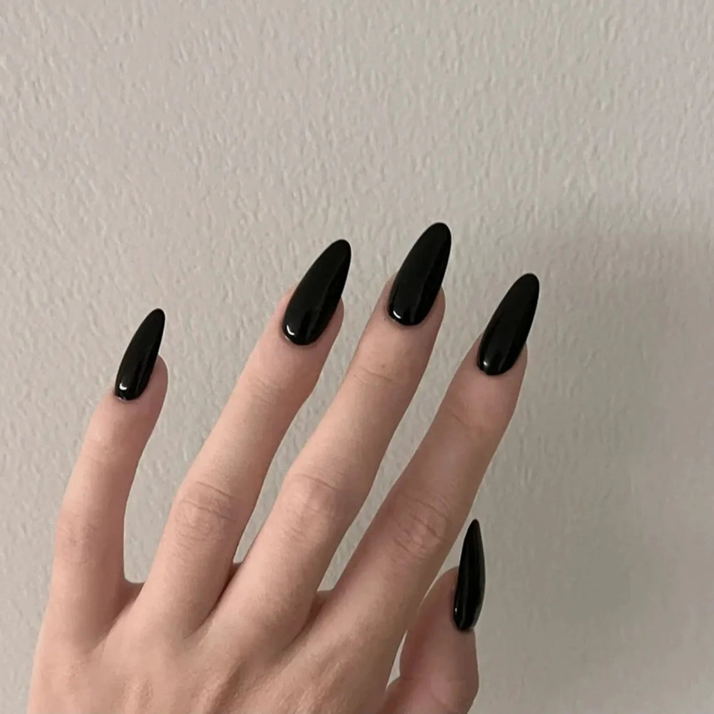 24pcs Glossy Black False Nails Nude Color Short Almond European Wearable Fake Nails
