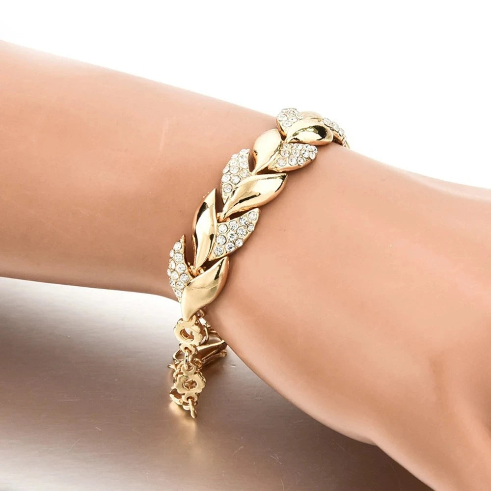 925 Sterling Silver New Arrival Elegant Crystal Statement Bracelet