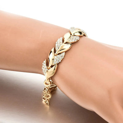 925 Sterling Silver New Arrival Elegant Crystal Statement Bracelet