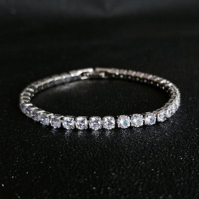 New Luxury Silver Color on Hand 4MM 17CM