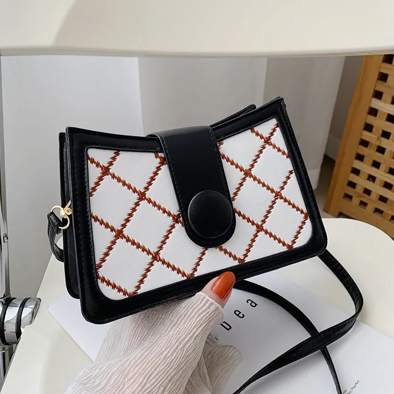 Plaid Square Underarm Bag